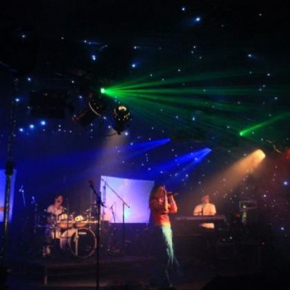 A Tribute To The 90s